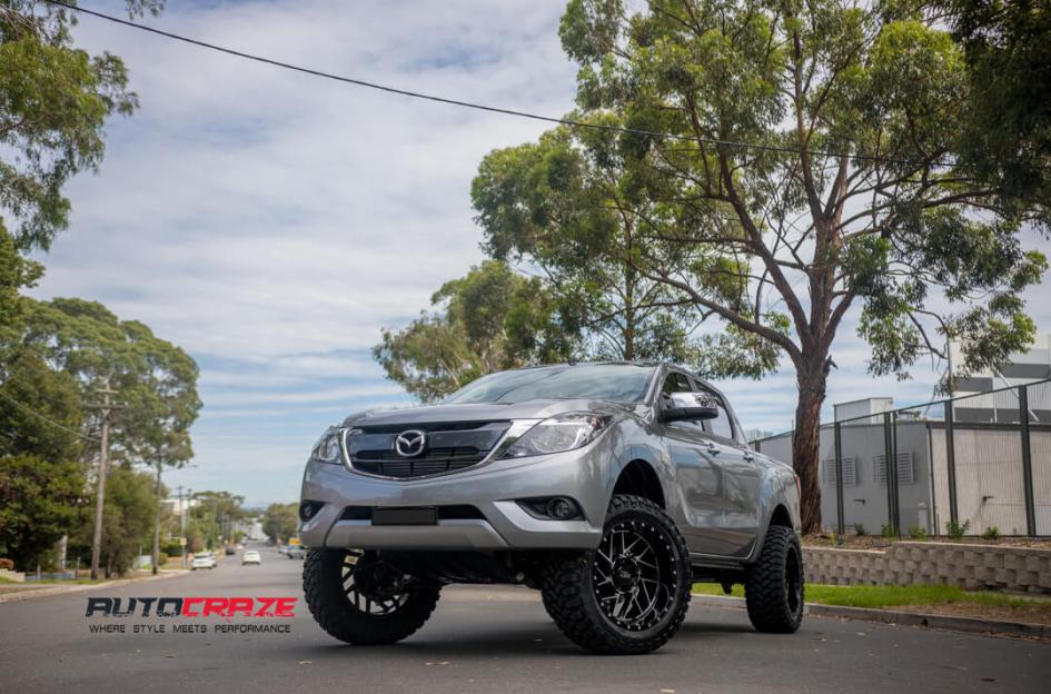 MAZDA BT 50 MO985 GLOSS BLACK MACHINED